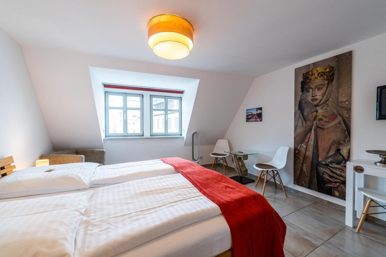 Pension Typisch Naumburg Naumburg  Esterno foto